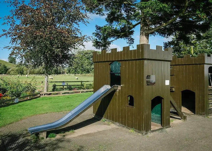 Inn Sun Pooley Bridge